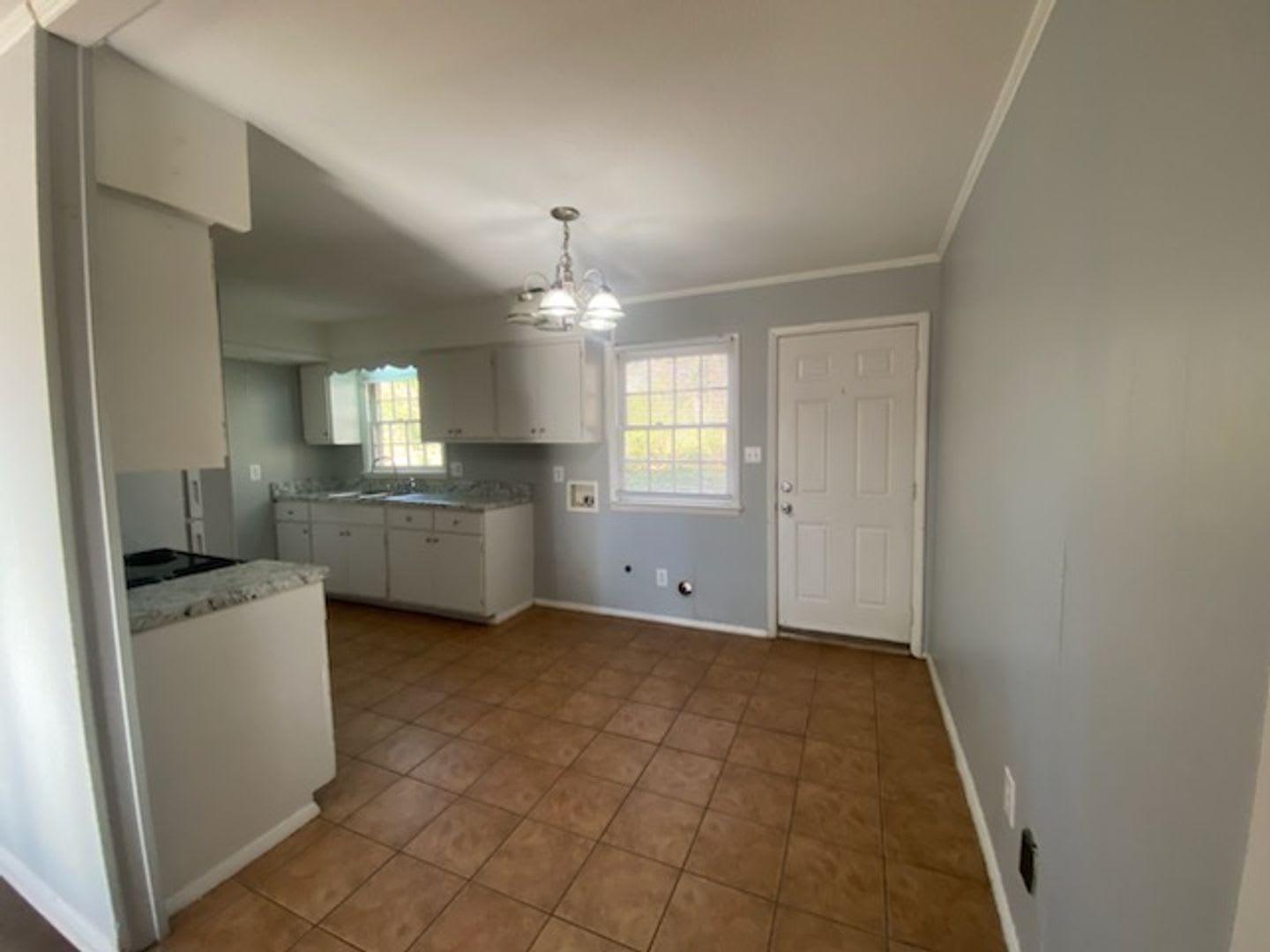 4206 S Dowfield – photo 4