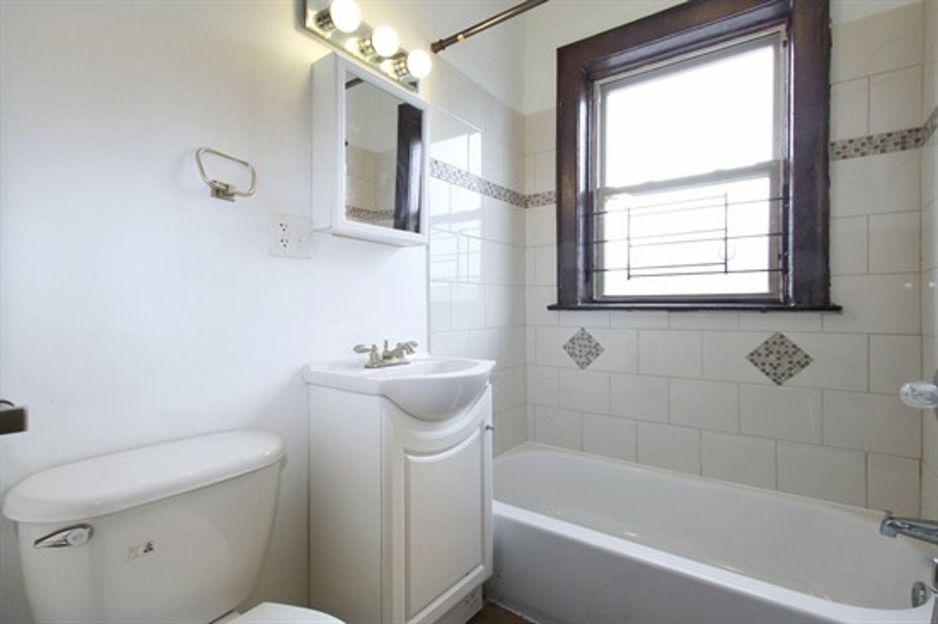 6306 S Fairfield – photo 3