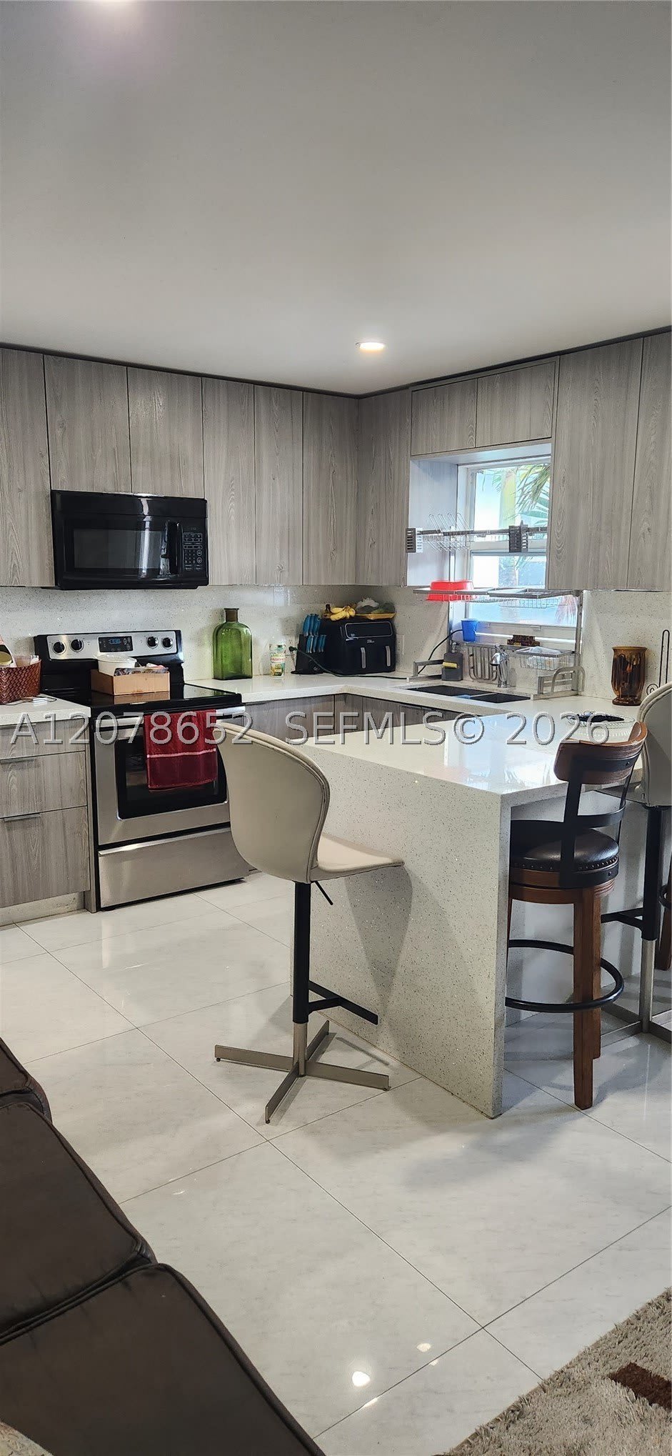 150 NW 17th Ct – photo 4