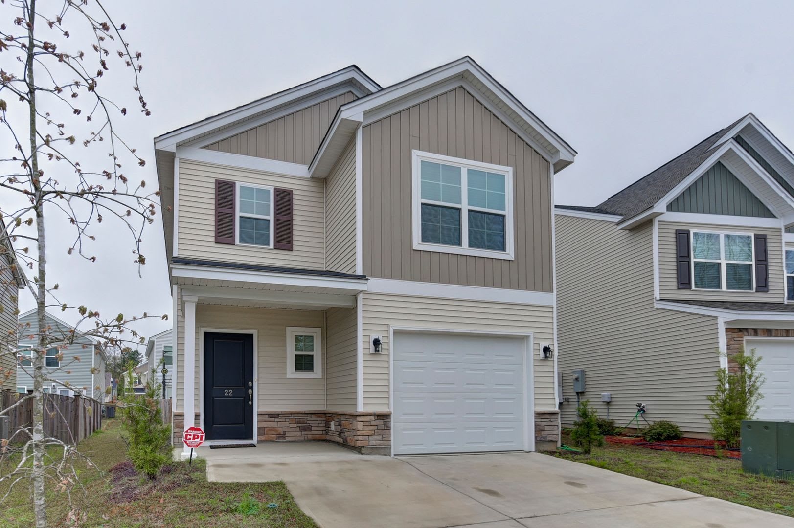 Modern Comfort In A Quiet Cul De Sac 3 Bed 2 5 Bath Home In Eastfair Subdivision Just 10 Minutes To Fort Jackson – photo 3