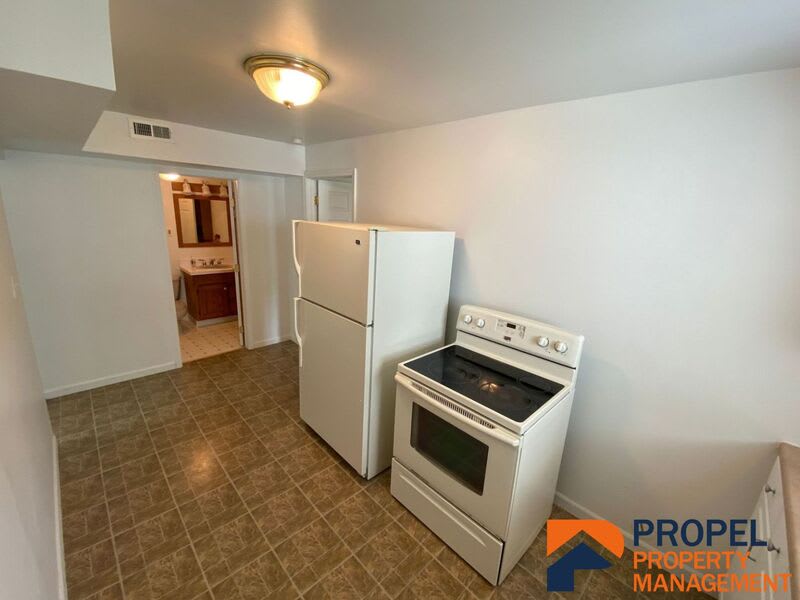 8141 Macomb St – photo 5