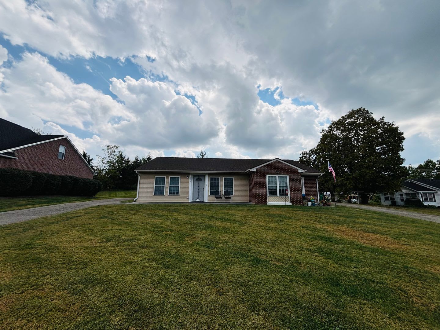 2 Bedroom 1 Bathroom Duplex – photo 1
