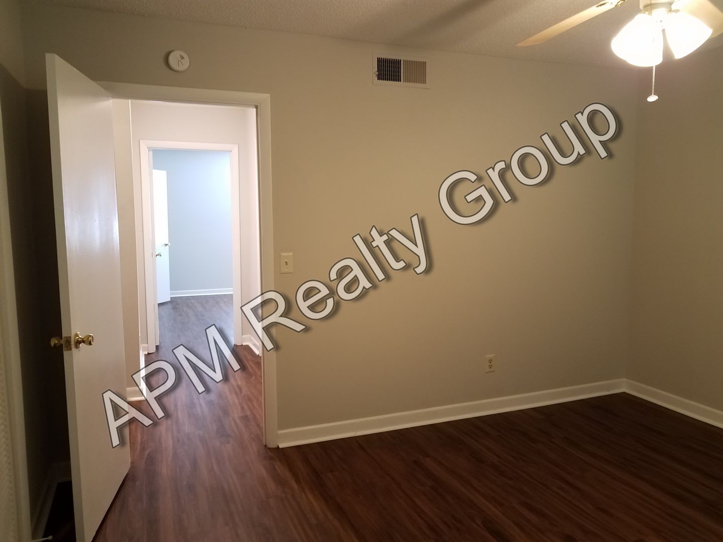 Cherry Hall Townhomes MOVE IN SPECIAL 50% OFF FIRST MONTH RENT – photo 5