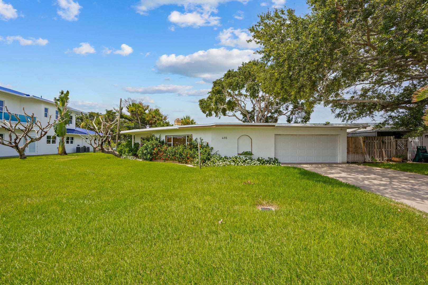 Waterfront Home – photo 4