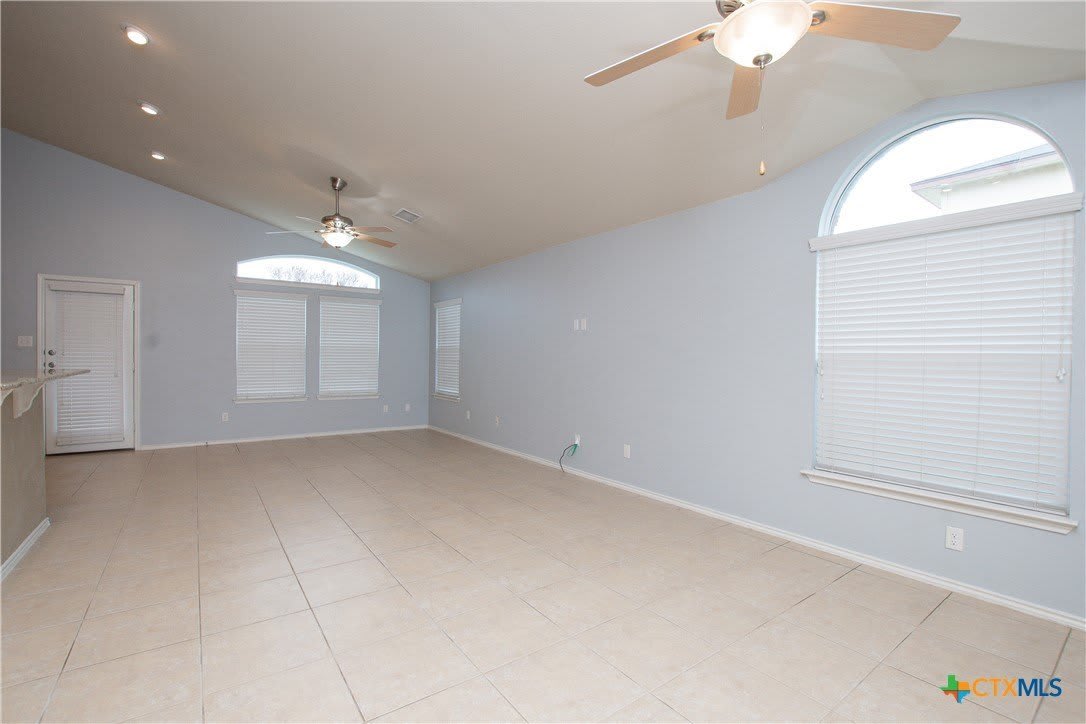 409 Rowdy Drive – photo 2