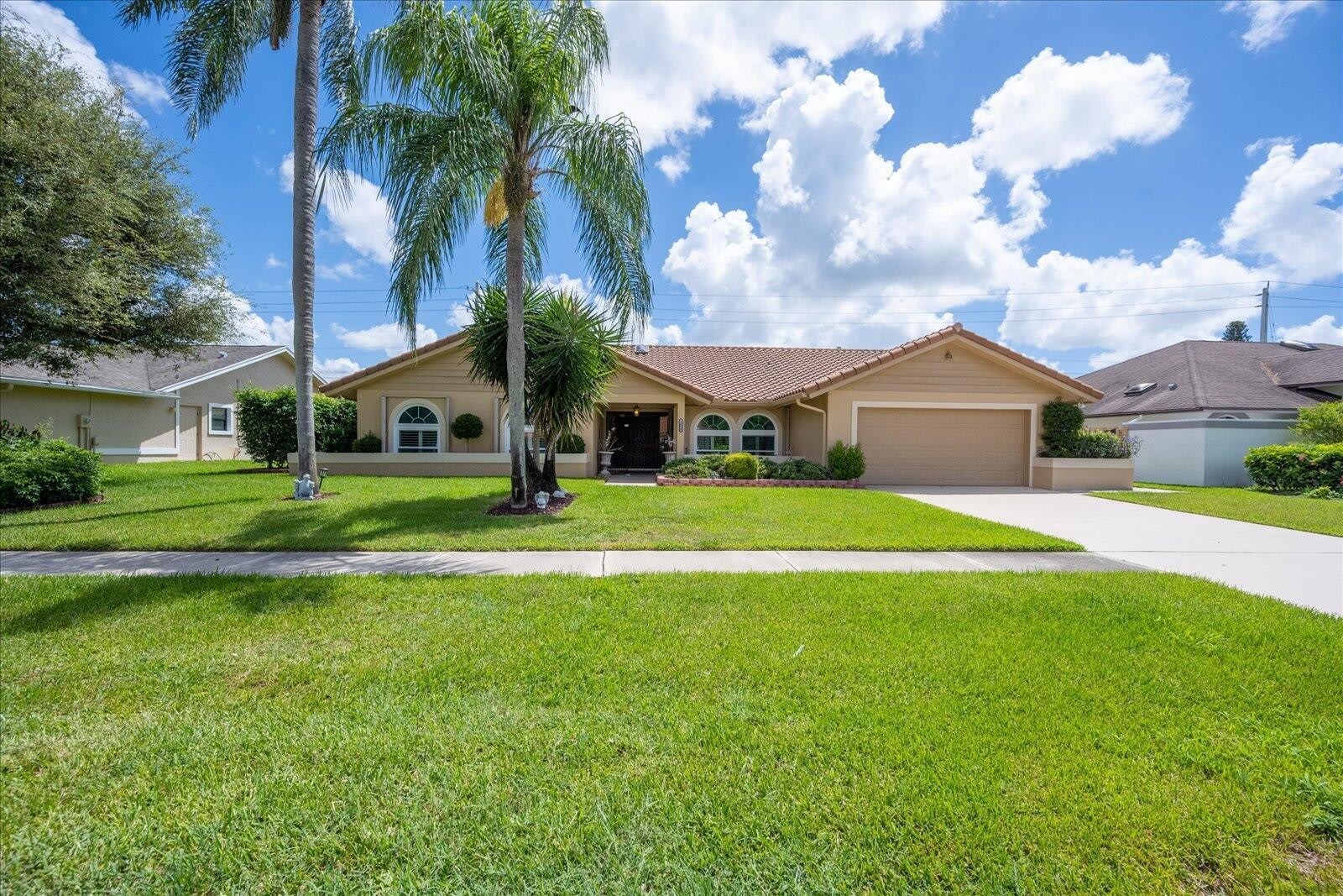 1654 Farmington Circle – photo 1