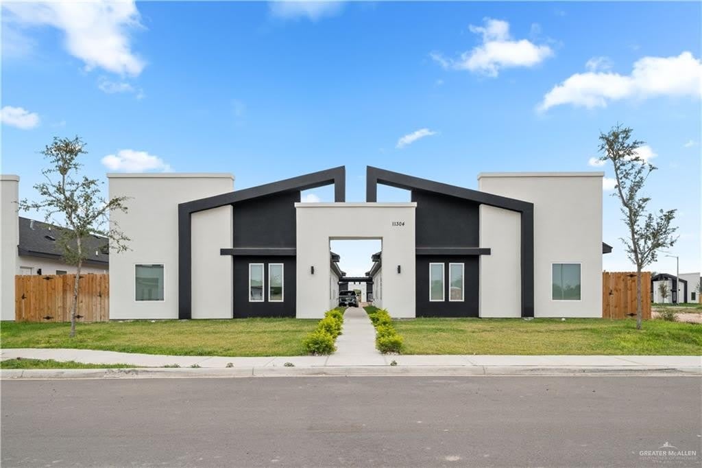 11304 N 25Th Street – photo 1