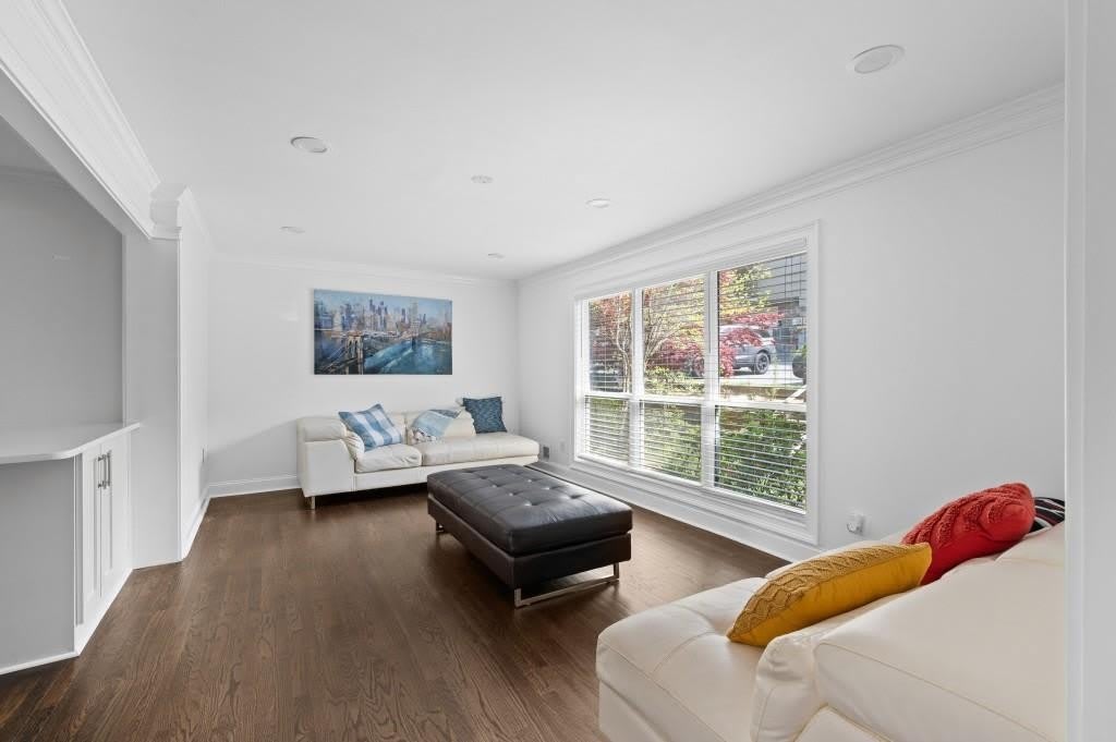 1744 Woodcliff Place Ne – photo 4