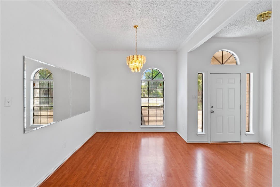6234 Jessica Drive – photo 2