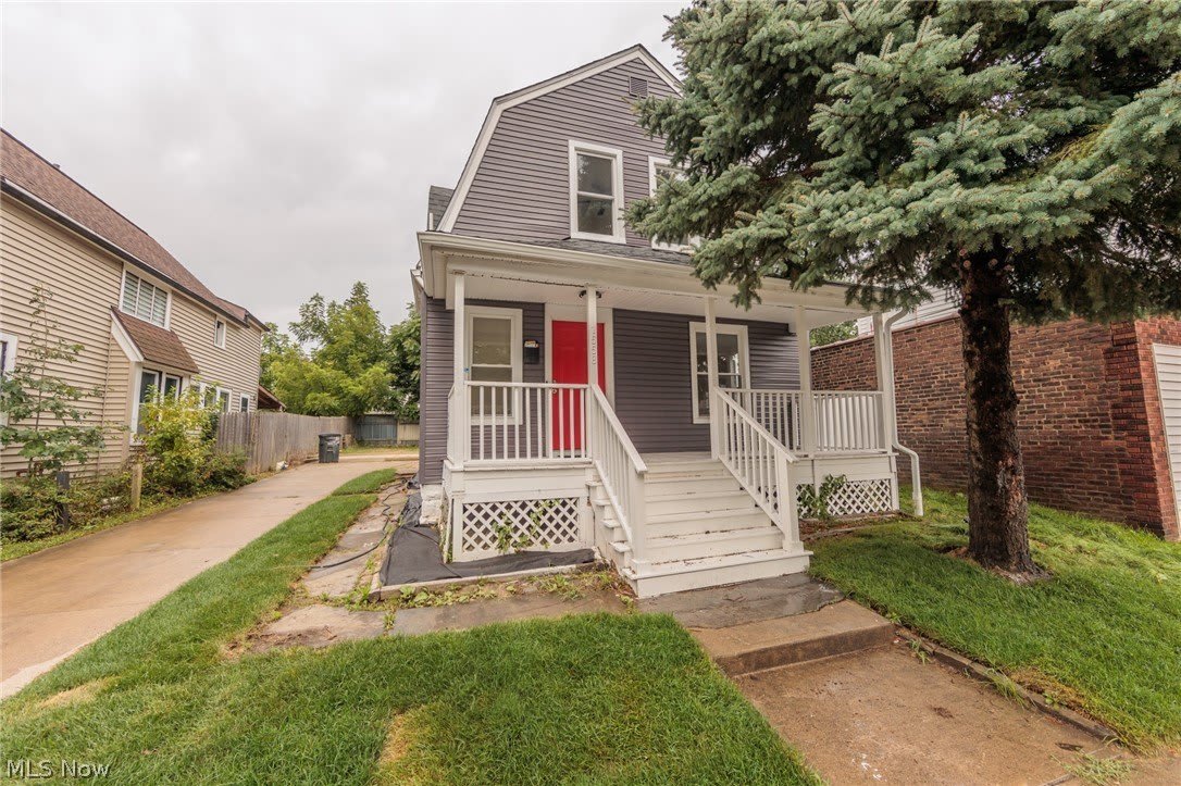1558 Winchester Avenue – photo 2