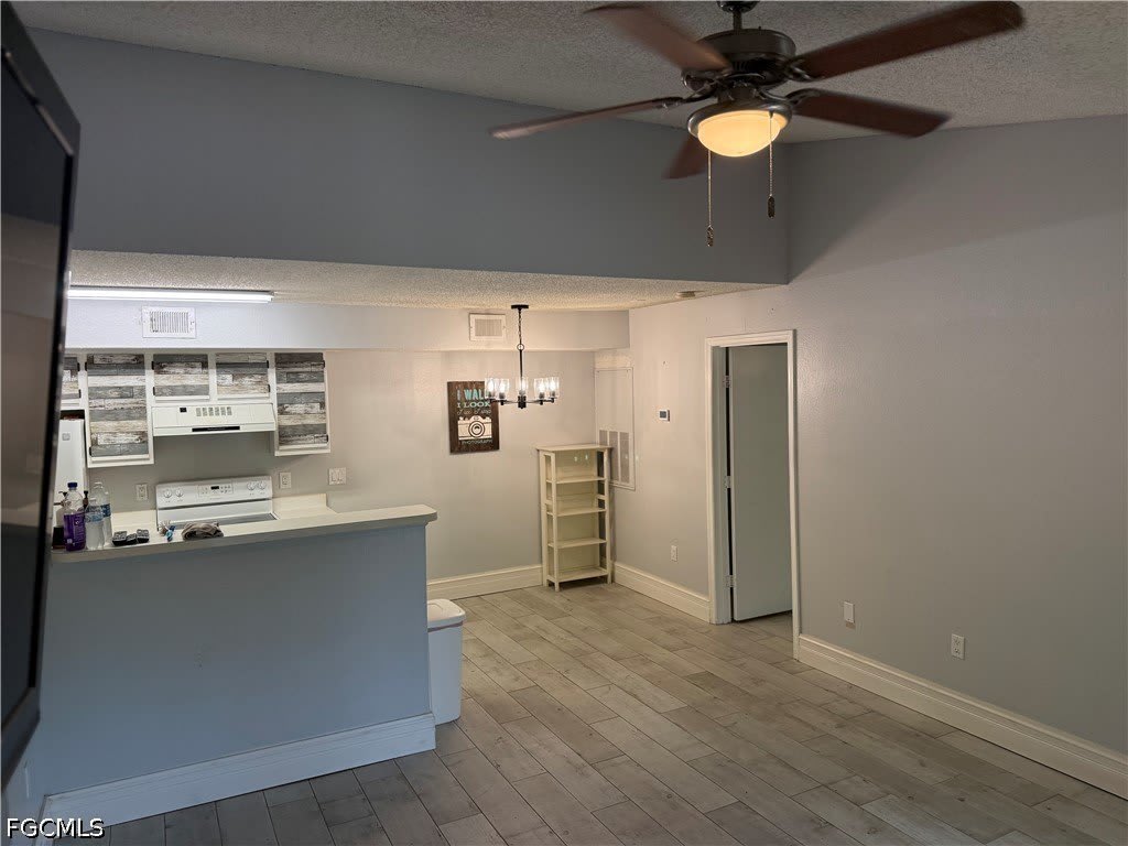12520 Equestrian Circle – photo 1