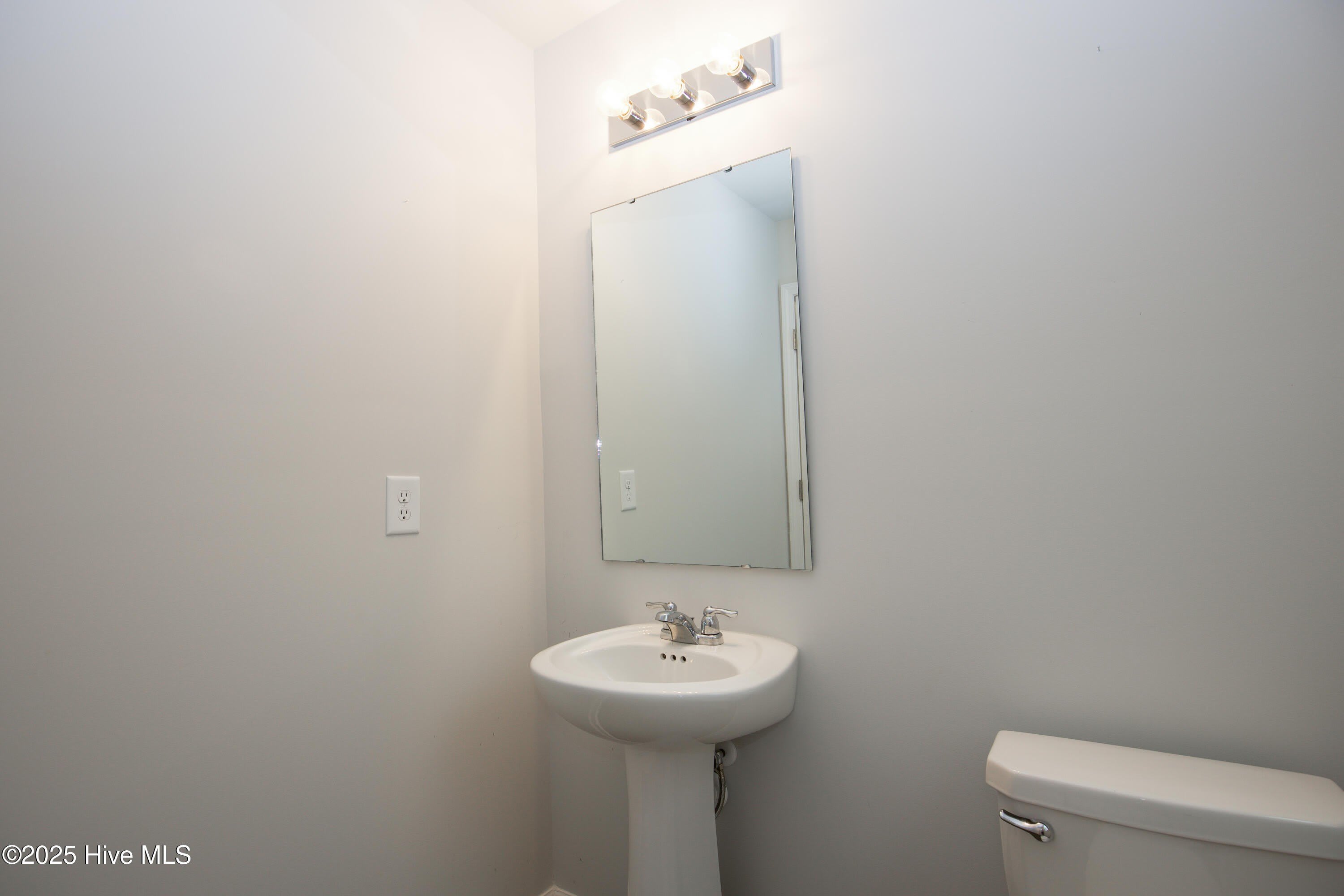755 Conductor Court – photo 4