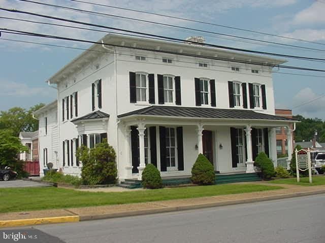 106 CHESTER ST – photo 2