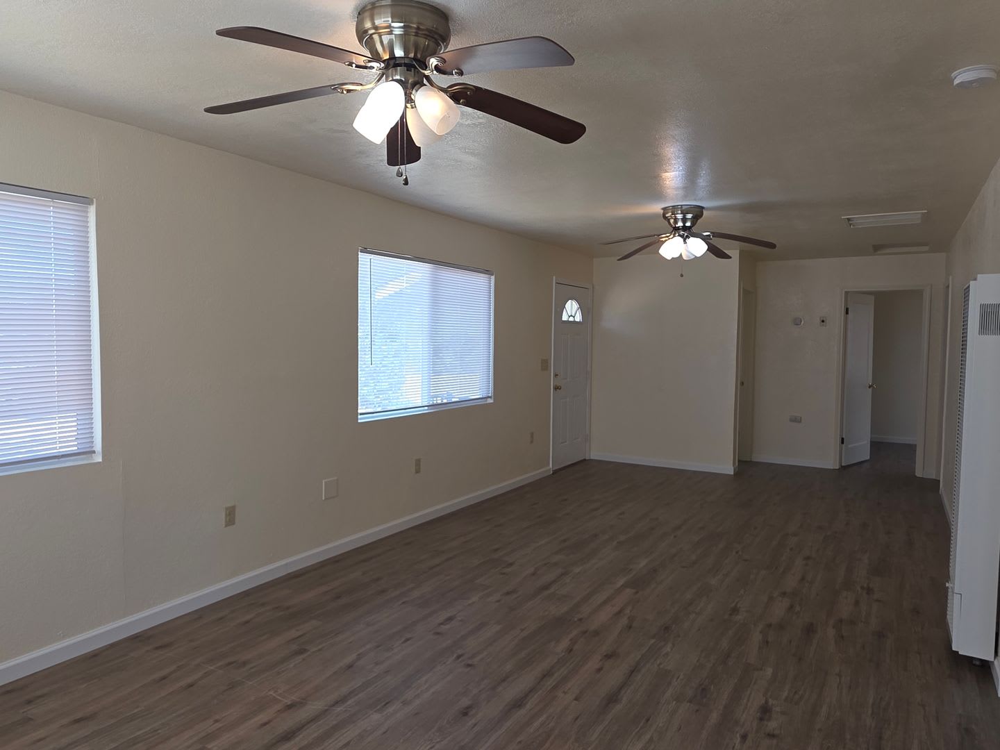 2 BED 1 BATH HOUSE WITH ALL NEW FLOORING IN HAPPY VALLEY – photo 4
