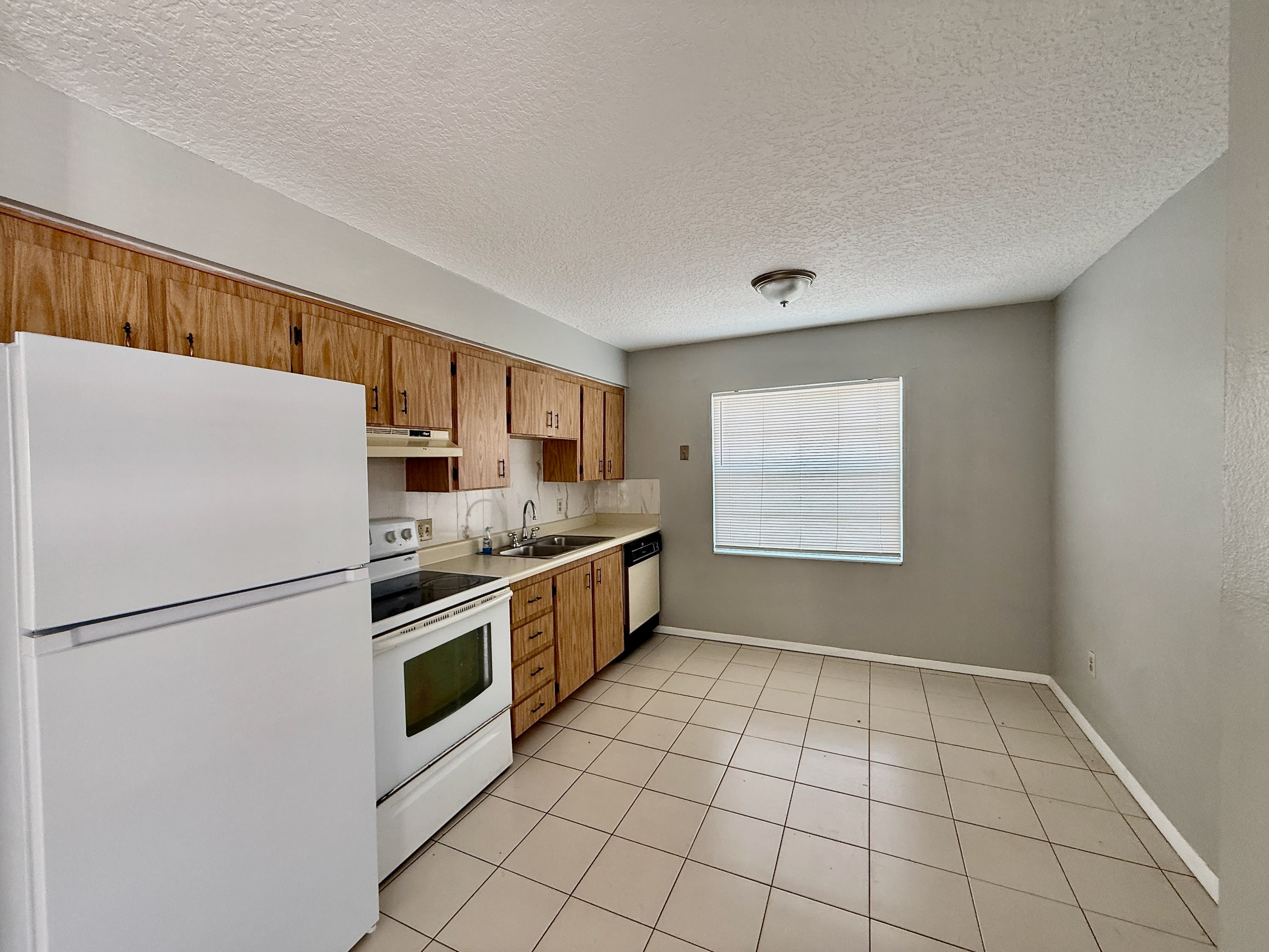 701 Michigan Court – photo 3