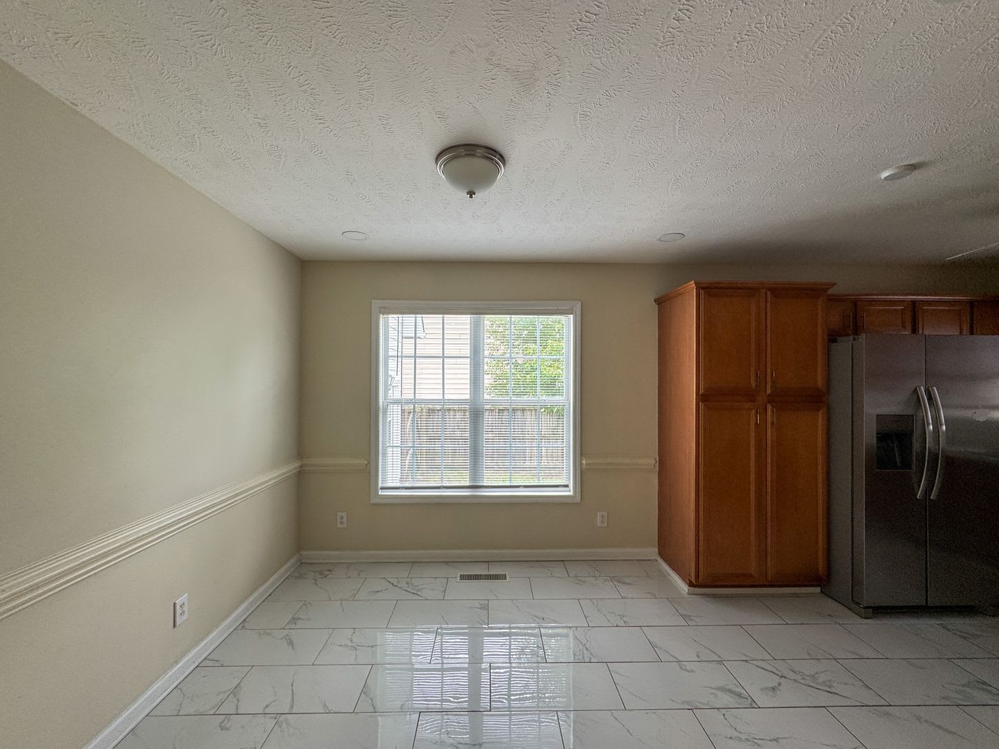 Lovely 3 Bed 2 Bath Home with Bonus Room – photo 5