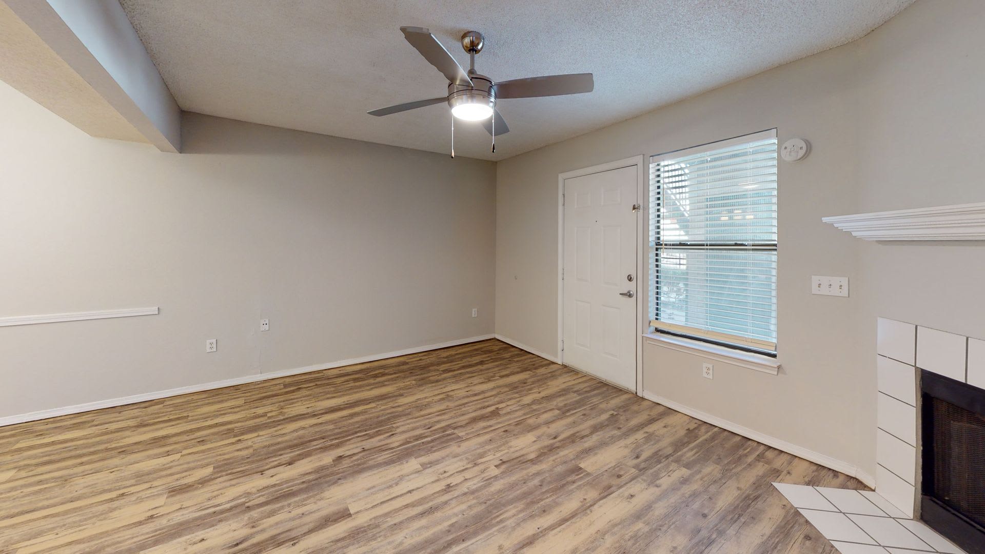 12Th And Renaissance – photo 2