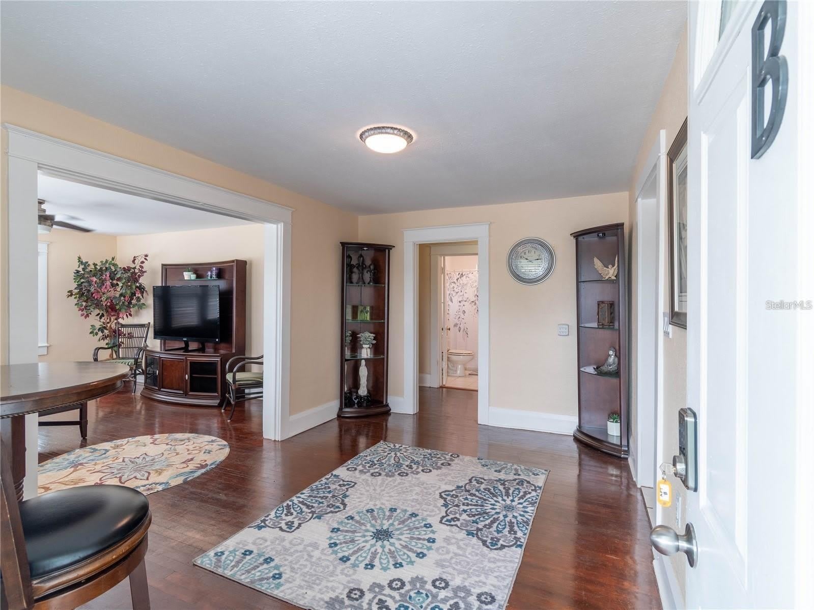 103 E MOHAWK Avenue – photo 2
