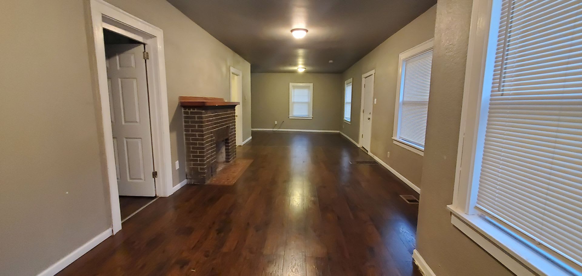 Section 8 Accepted 2 Bedroom Brick Home – photo 4