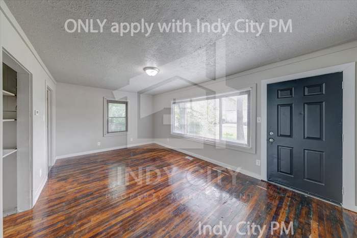 1836 East Sumner Avenue – photo 4