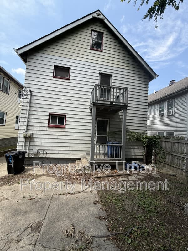 3235 West 121st Street – photo 2