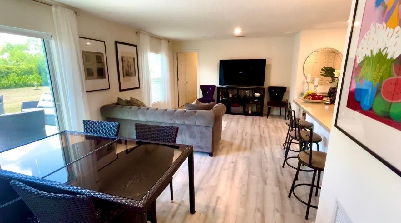 1348 SE BAYHARBOR Street – photo 4