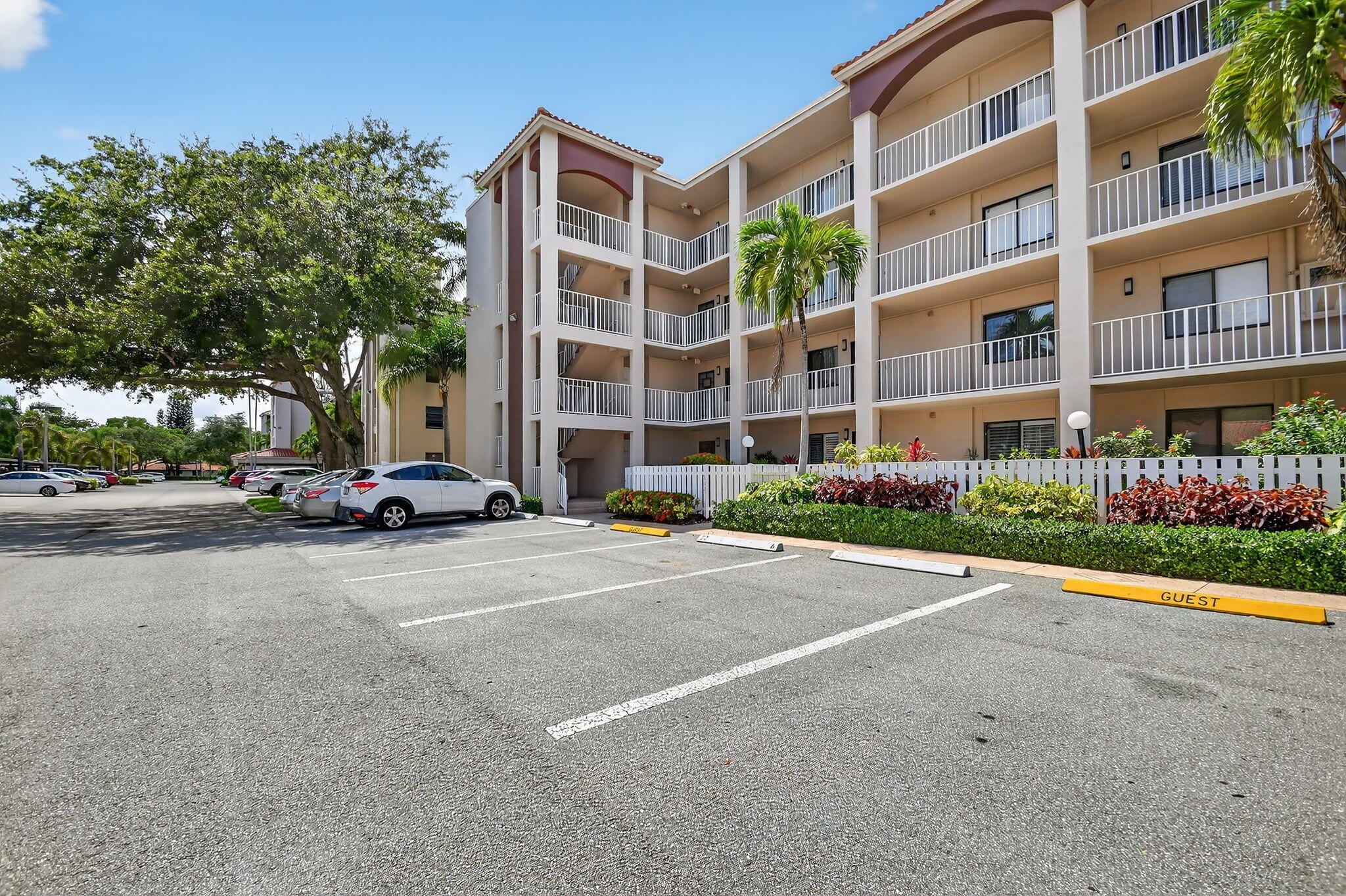 6193 Pointe Regal Circle – photo 4