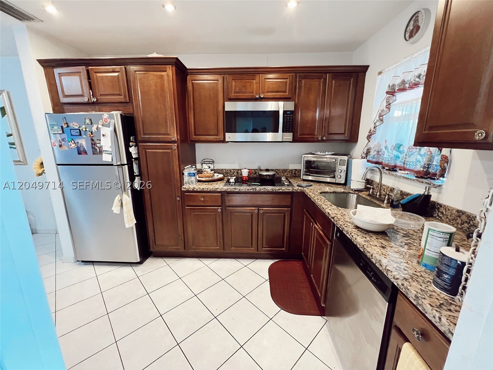 501 Blue Heron Dr – photo 3