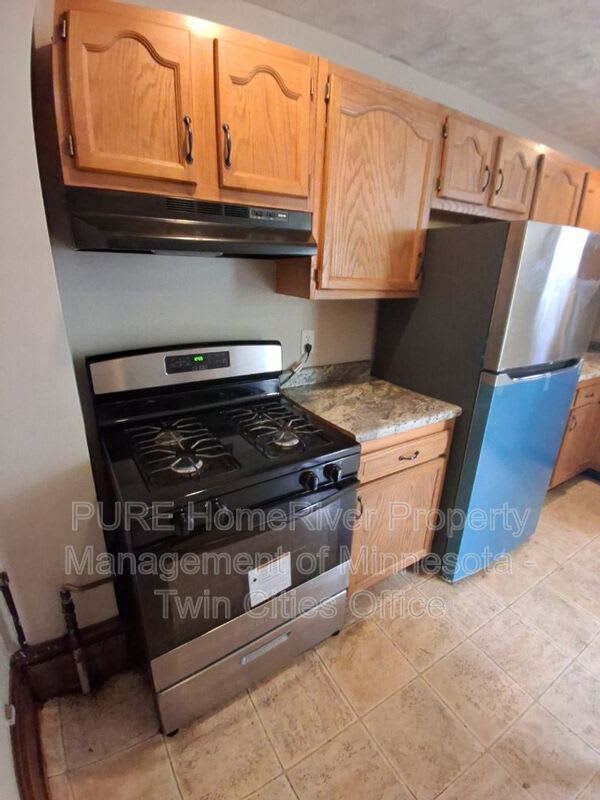 140 Belvidere St W – photo 1
