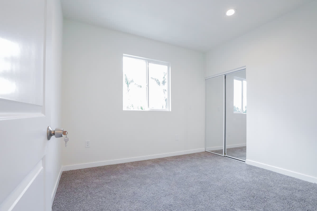 2820 South Cloverdale Avenue – photo 1