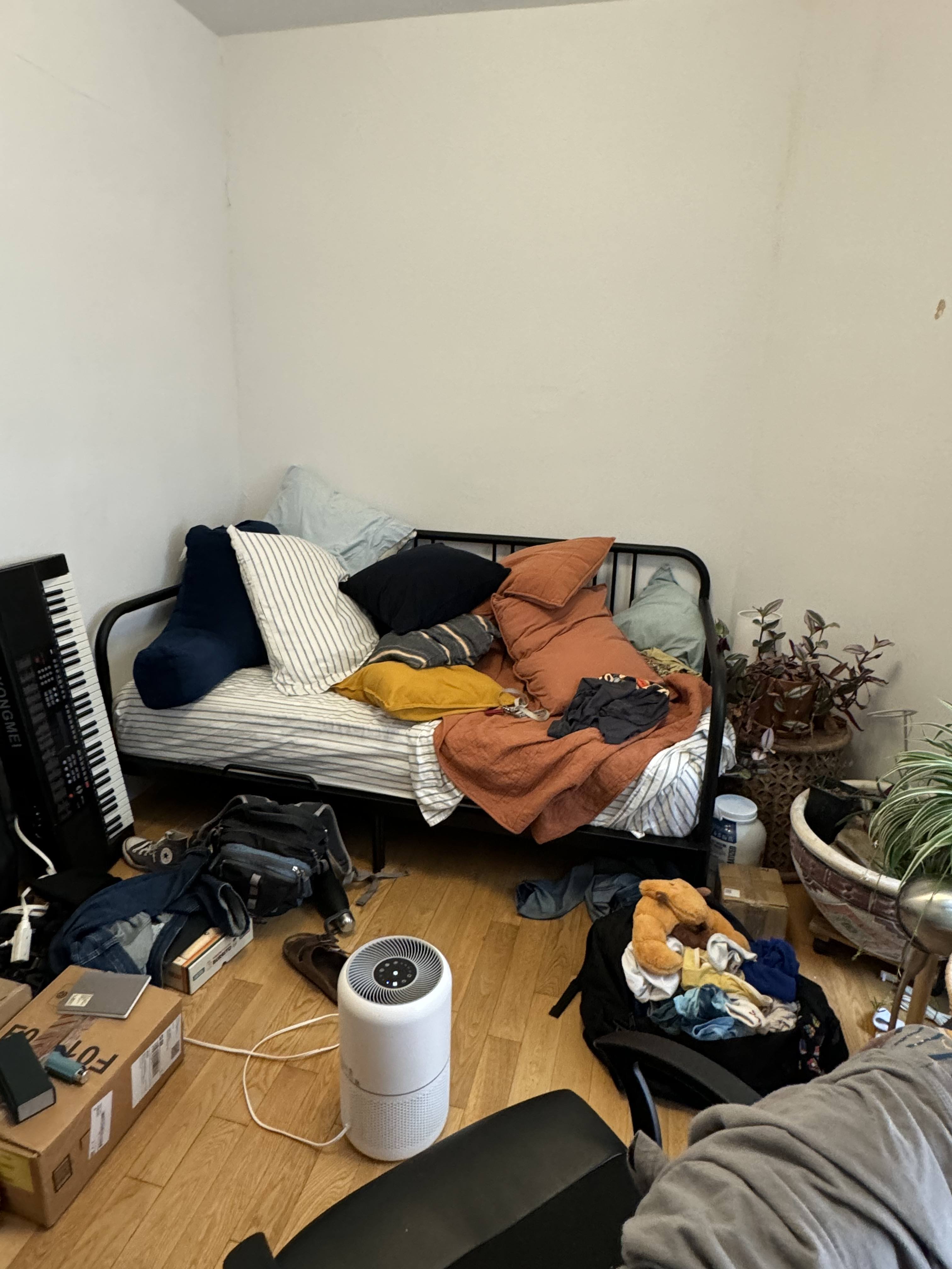 146 Oxford St – photo 2