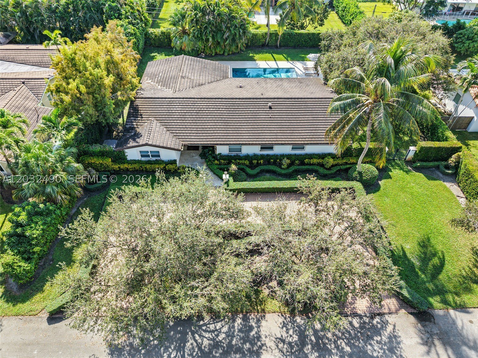 7360 SW 115th St – photo 2