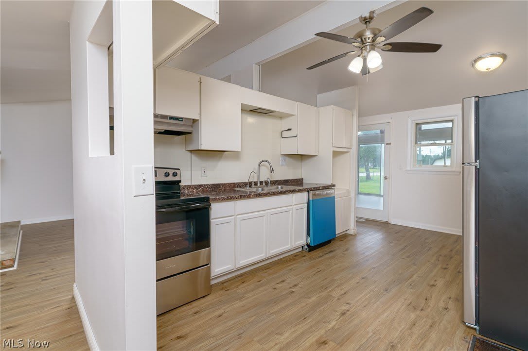 9081 Royalton Road – photo 4