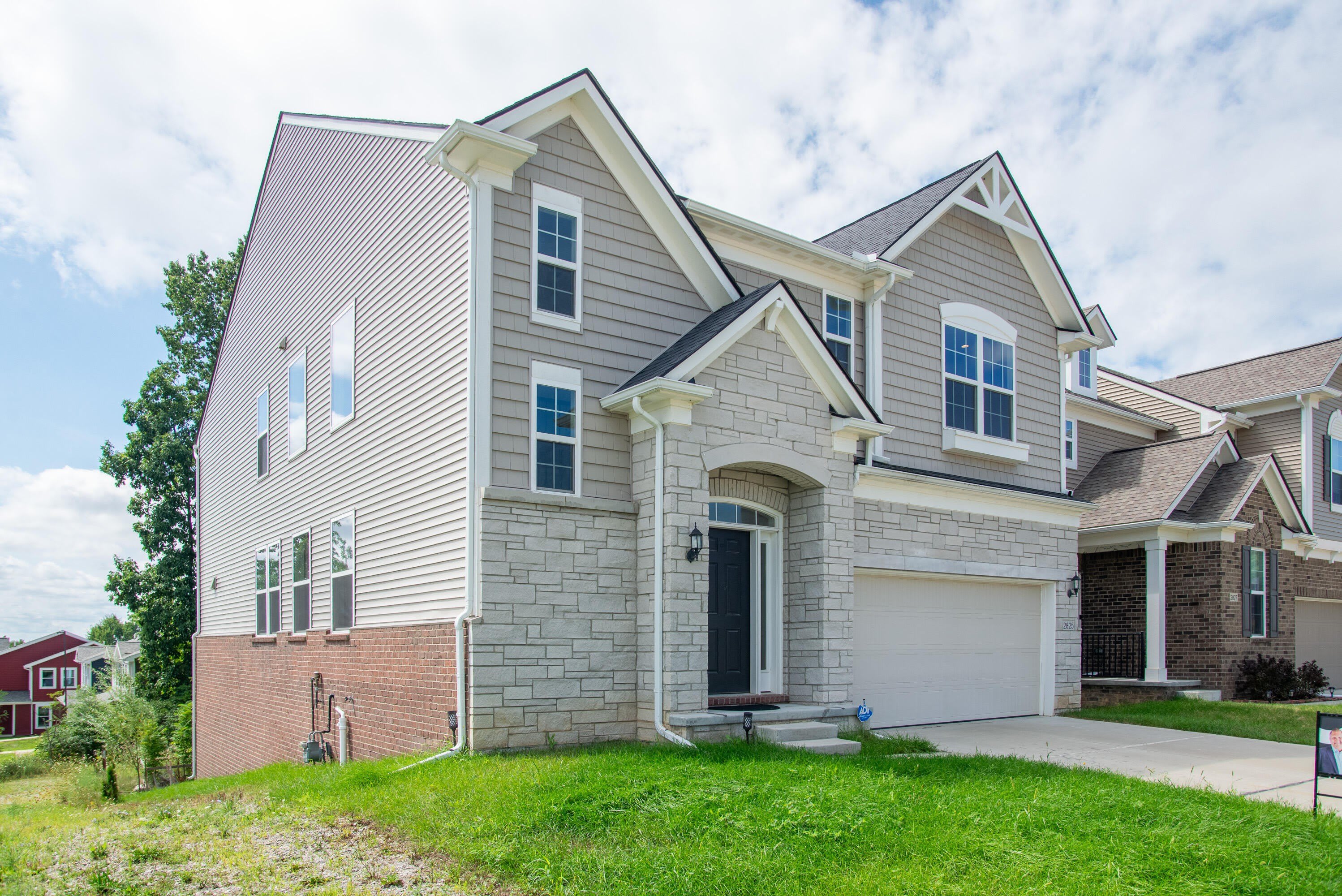 2825 Dillon Drive – photo 3
