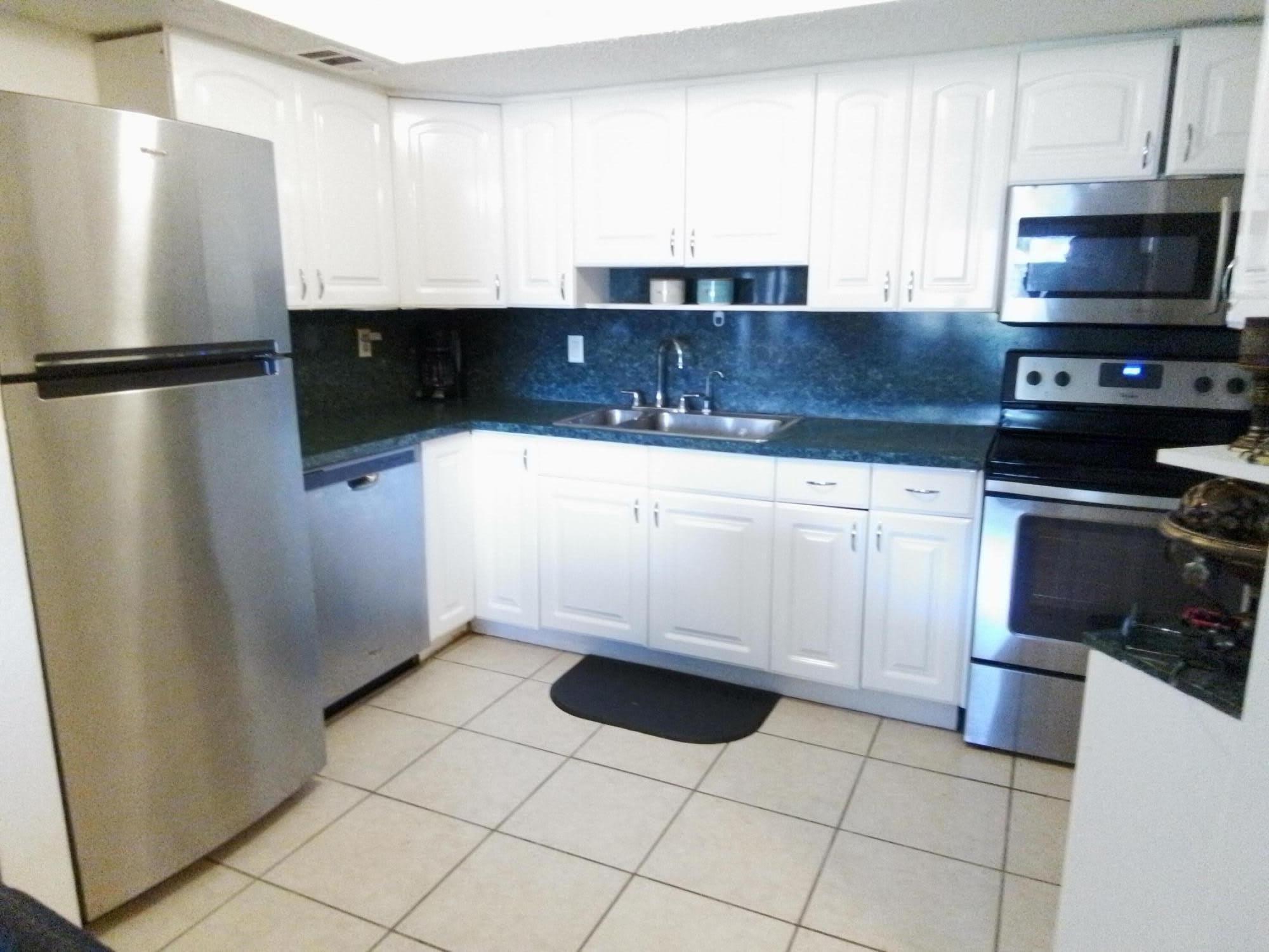 1535 SE ROYAL GREEN Circle – photo 5