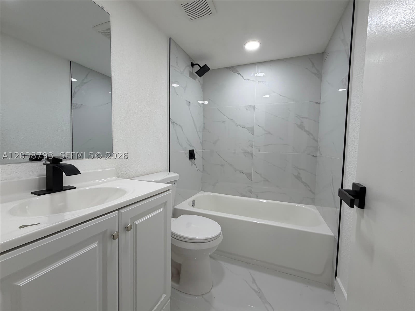 3540 N University Dr – photo 5