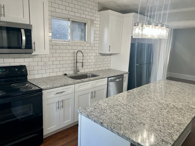 891 Wilson Ave – photo 2