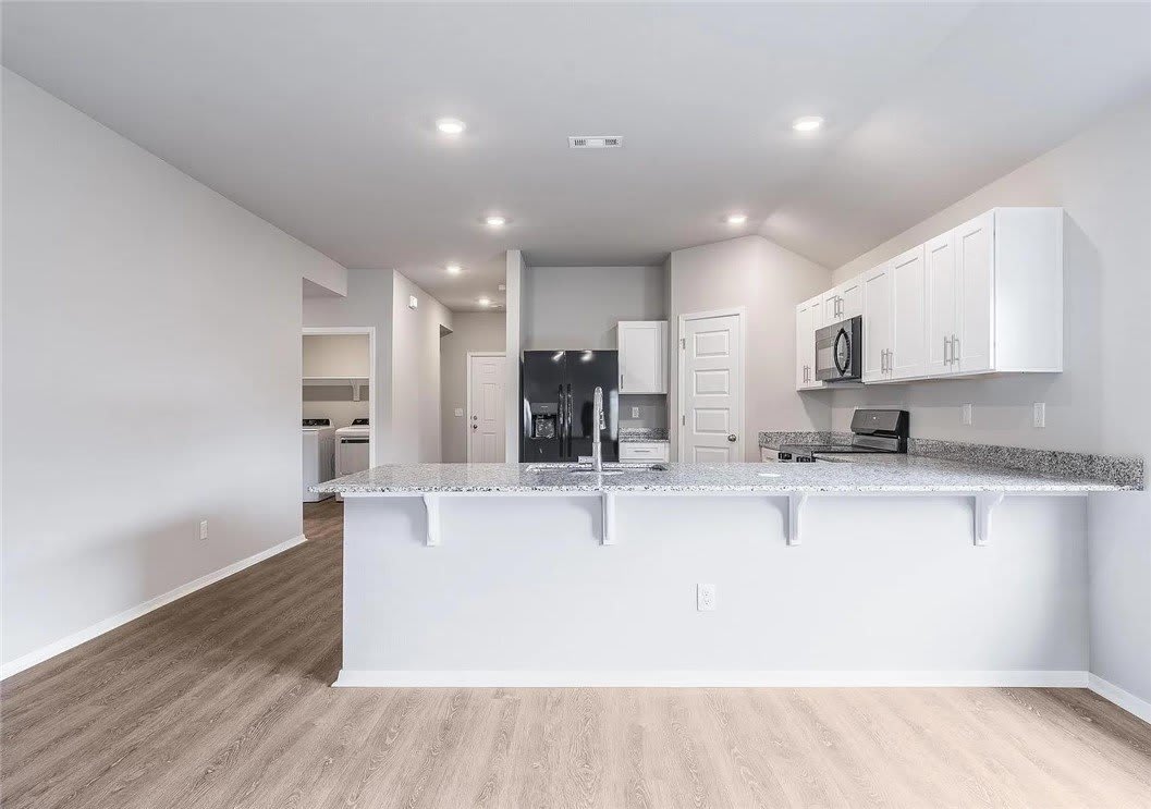 2527 E Meramec Street – photo 5