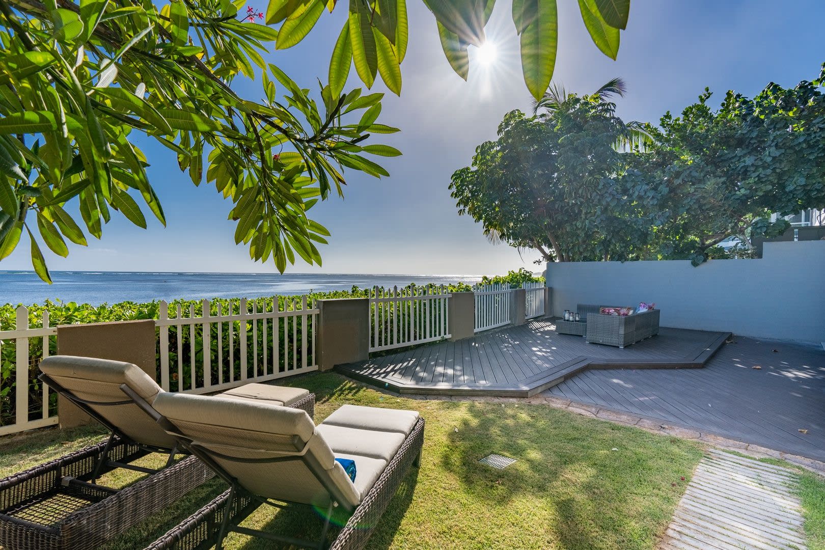 Wailupe Seaside Haven: Beachfront Luxury Home w/ Infinity Pool & City Proximity – photo 2