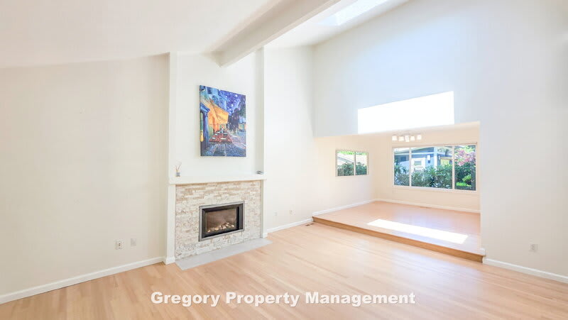 11204 NE 58th Pl – photo 4