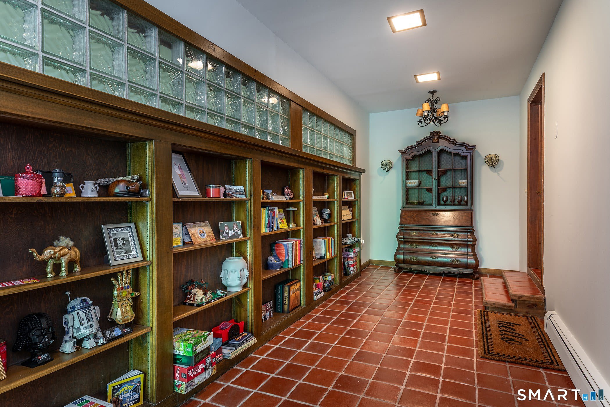 230 E Litchfield Road – photo 5