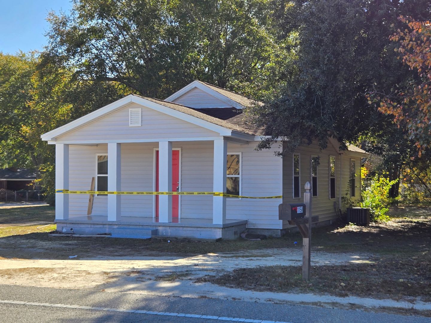 Freshly Updated 3-Bedroom Home with Large Yard & Screened-In Porch! – photo 1
