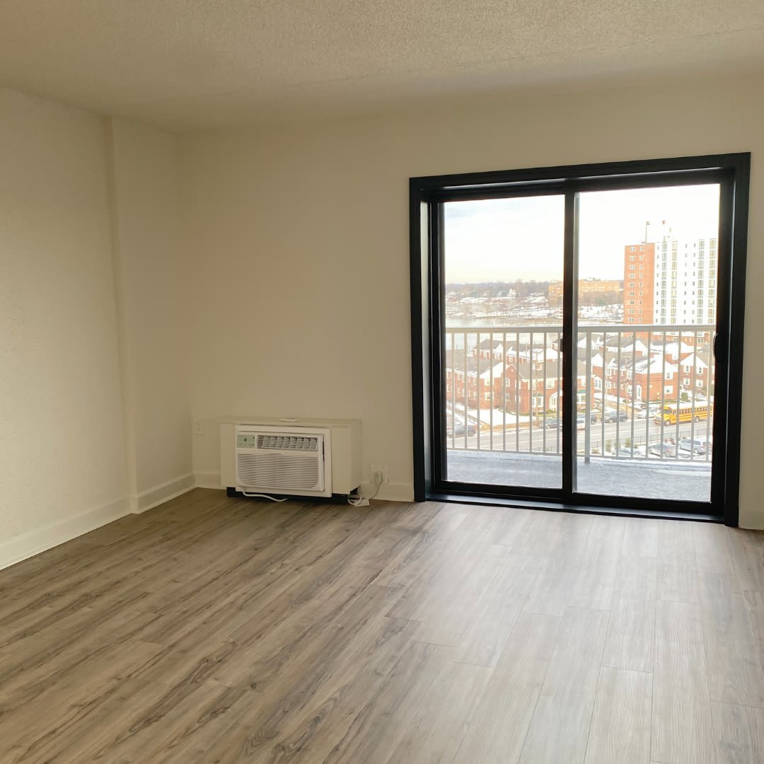 Grandville Towers – photo 3