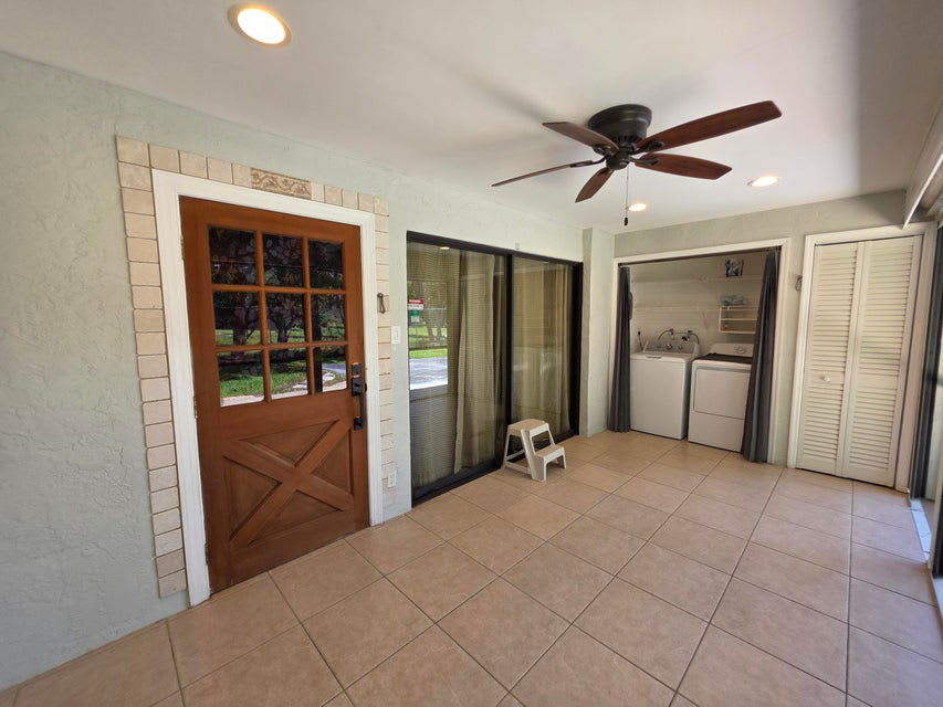 9460 Southwest 61st Way – photo 4
