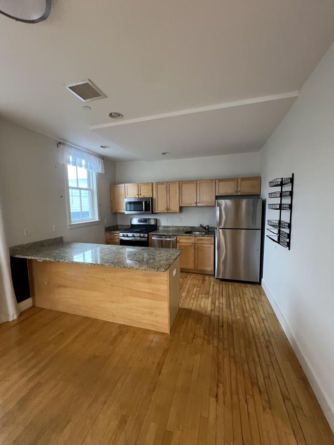 104-106 Second St. – photo 2
