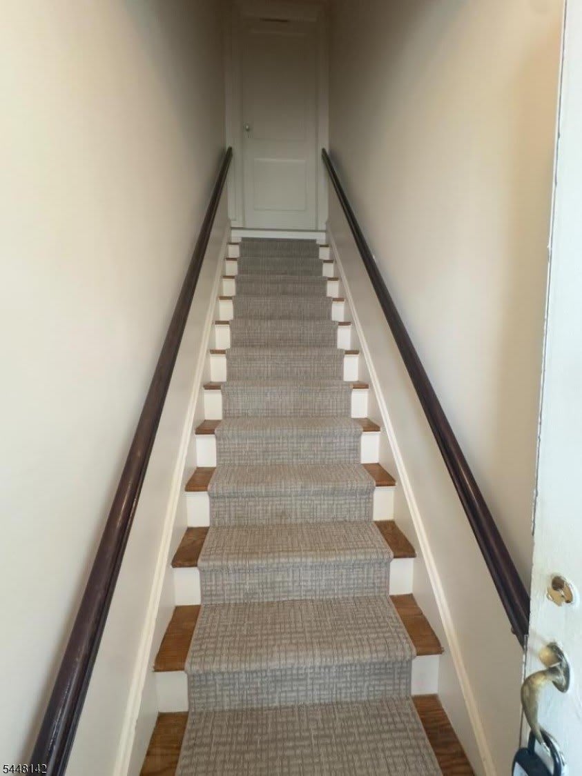 92 Aberdeen Ct – photo 2