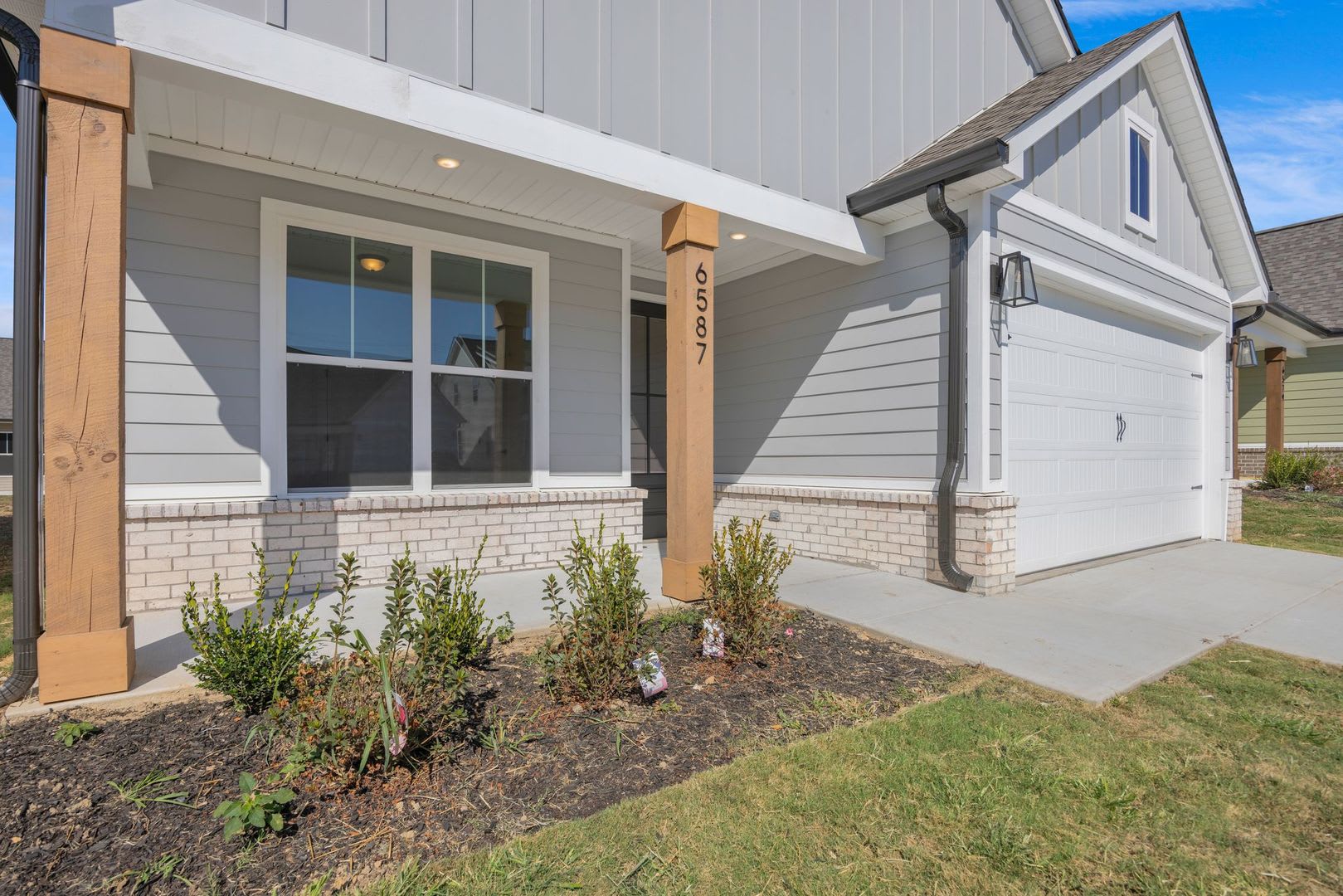 $1k Move-In SPECIAL!!!!New Design 2-bedroom Orchid at James Creek – photo 4