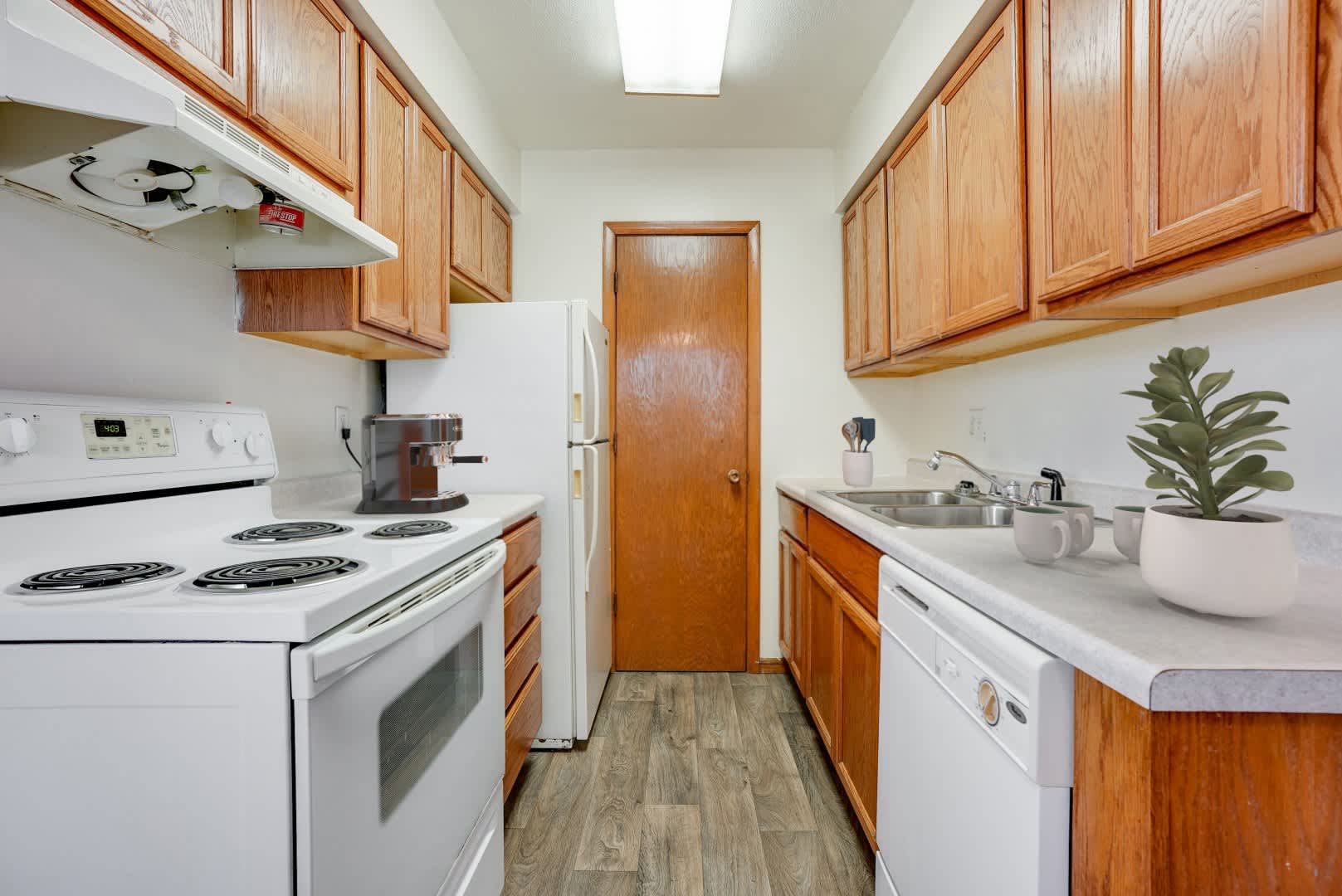 Cedar Glen Apartments – photo 3