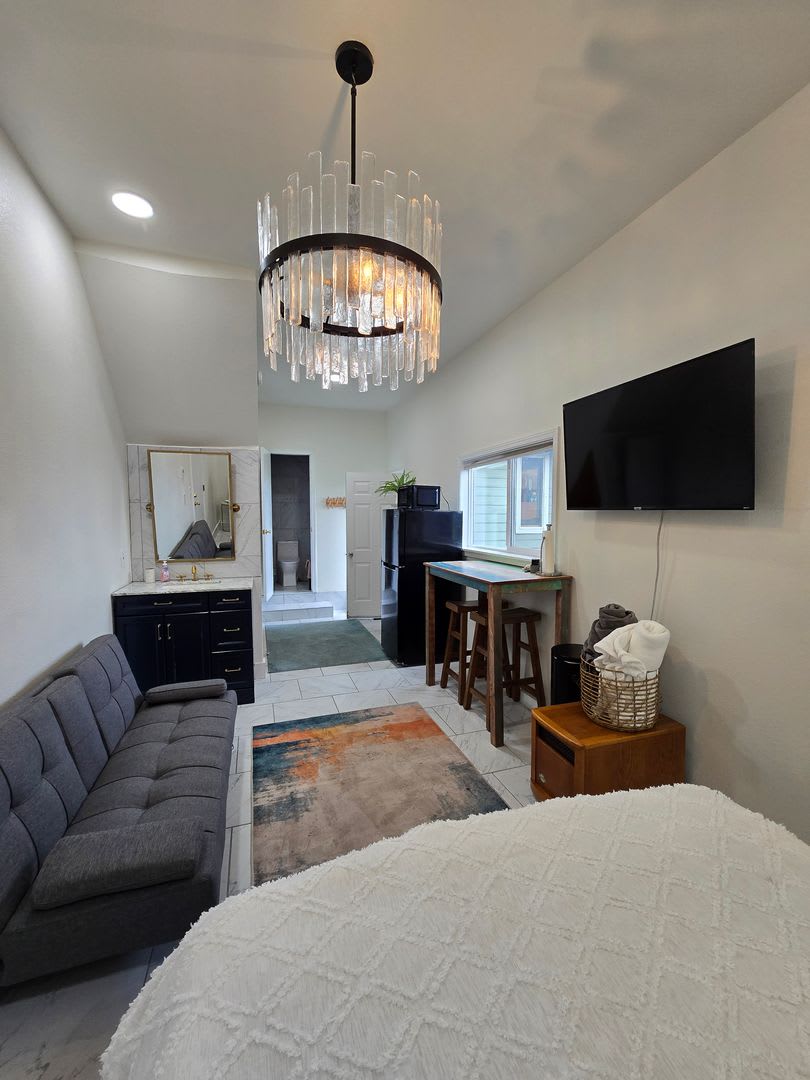 Fully Furnished Studio Near Hammond Trail In Mckinleyville – photo 2