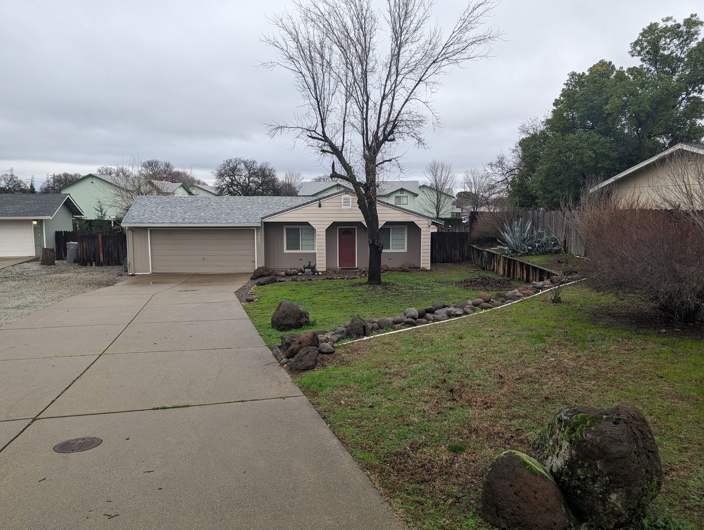 3 Bedroom 3 Bathroom House In Cottonwood – photo 2